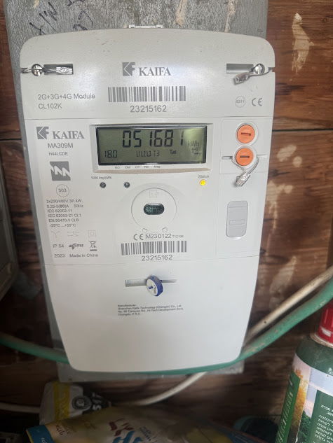 לוחות ומתקנים