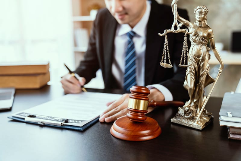 עתירות מנהליות