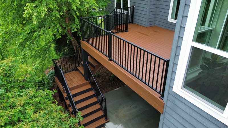 DECKING