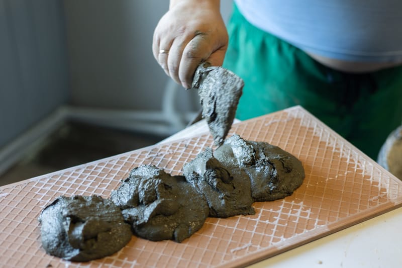 تركيب السيراميك والبورسلان