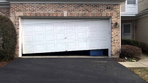 Resident request garage door not opening