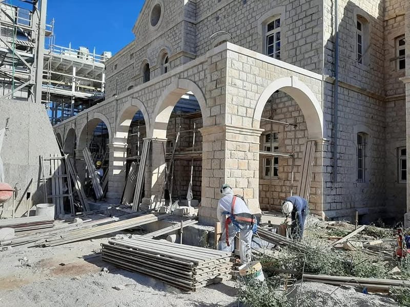 שימור מבנים ואתרים היסטוריים, הכנת תיקי תיעוד, ליווי פרוייקטים ועוד