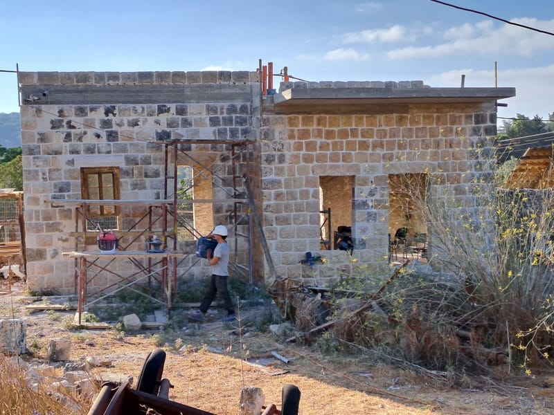 שימור מבנים ואתרים היסטוריים, הכנת תיקי תיעוד, ליווי פרוייקטים ועוד