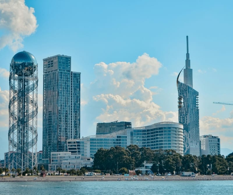 העברות וימי טיול בבטומי