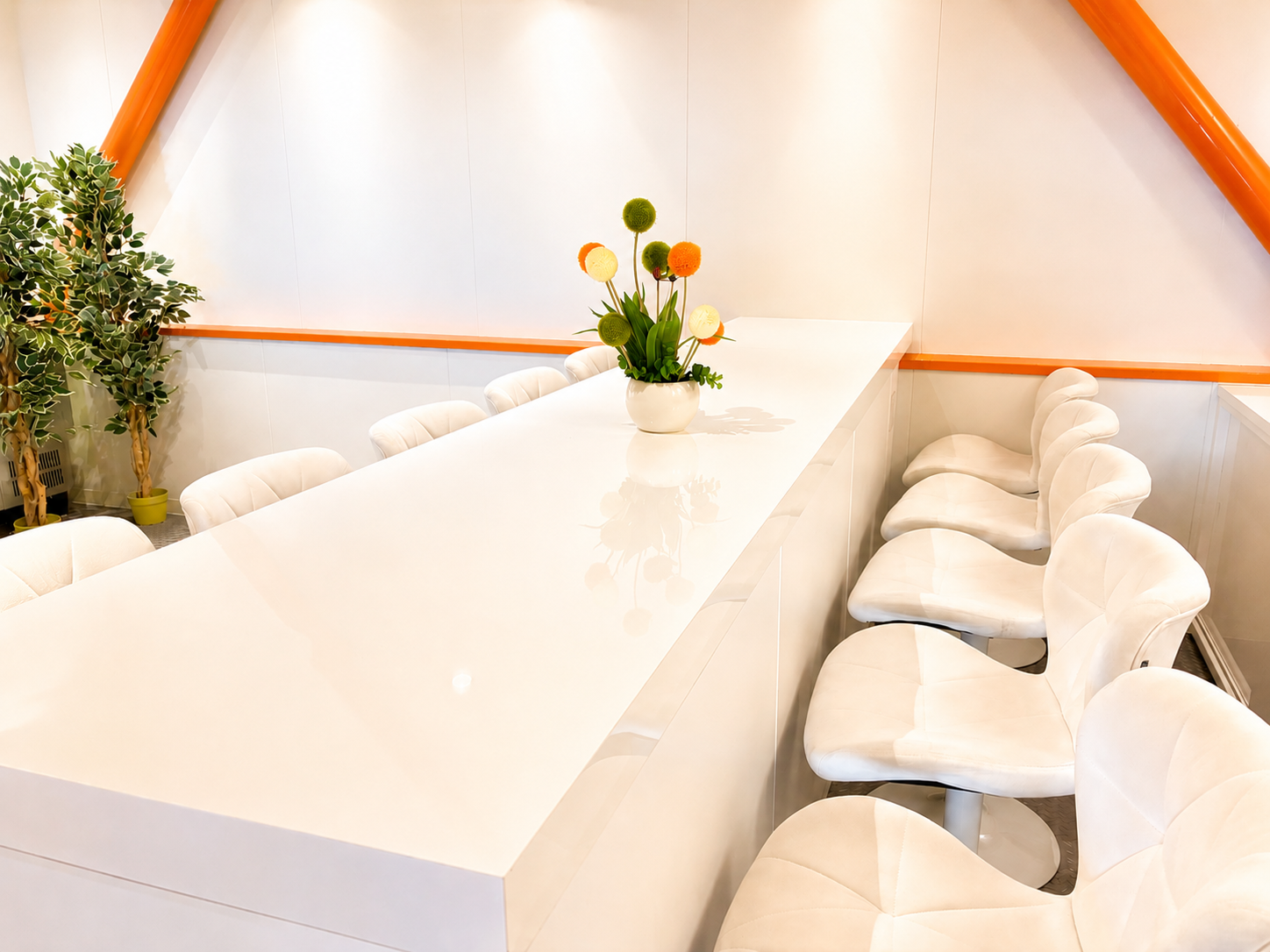 宇都宮駅東口 ガールズカフェorange ゆったりとしたキャスト専用待機室