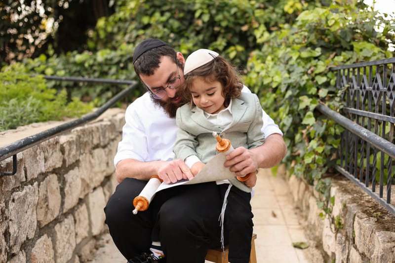 רגעים אחרונים לפני שהופכים לגברים קטנים