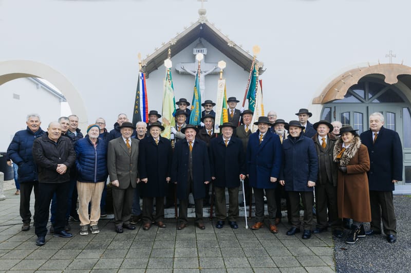 PRIREDITVENI DOGODKI PREPROST PAKET