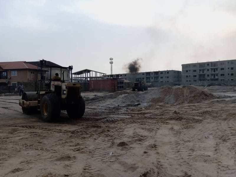 COMMERCIAL AND INDUSTRIAL BUILDING CONSTRUCTION