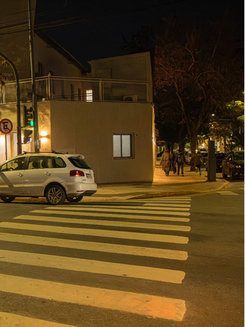Trabajo de revestimiento e iluminación