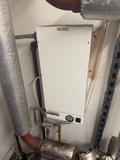 12:30am pressurisation unit failure at a 100-bed care home, Farnworth