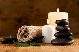 Massage aux pierres chaudes