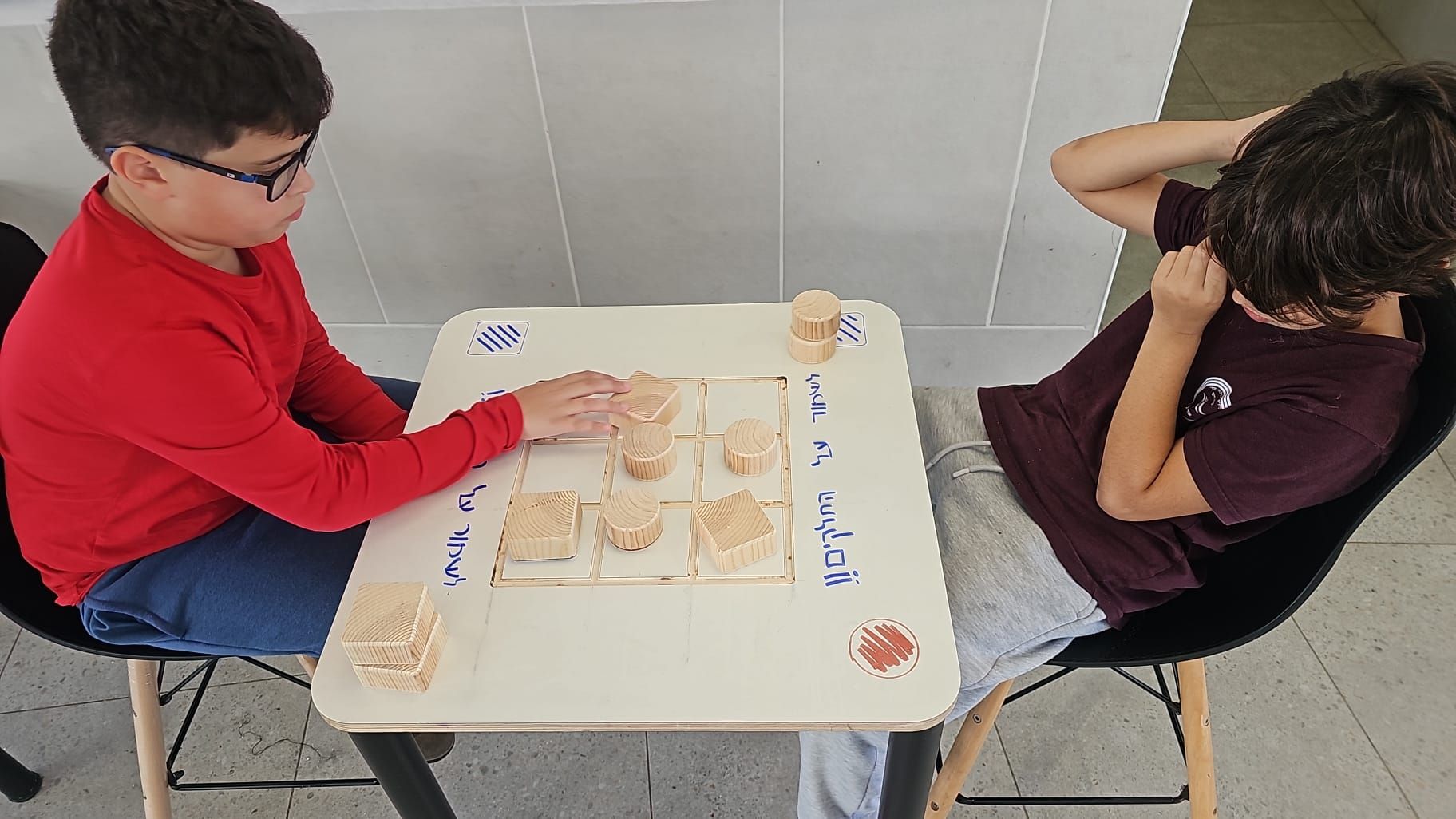 שולחנות משחק