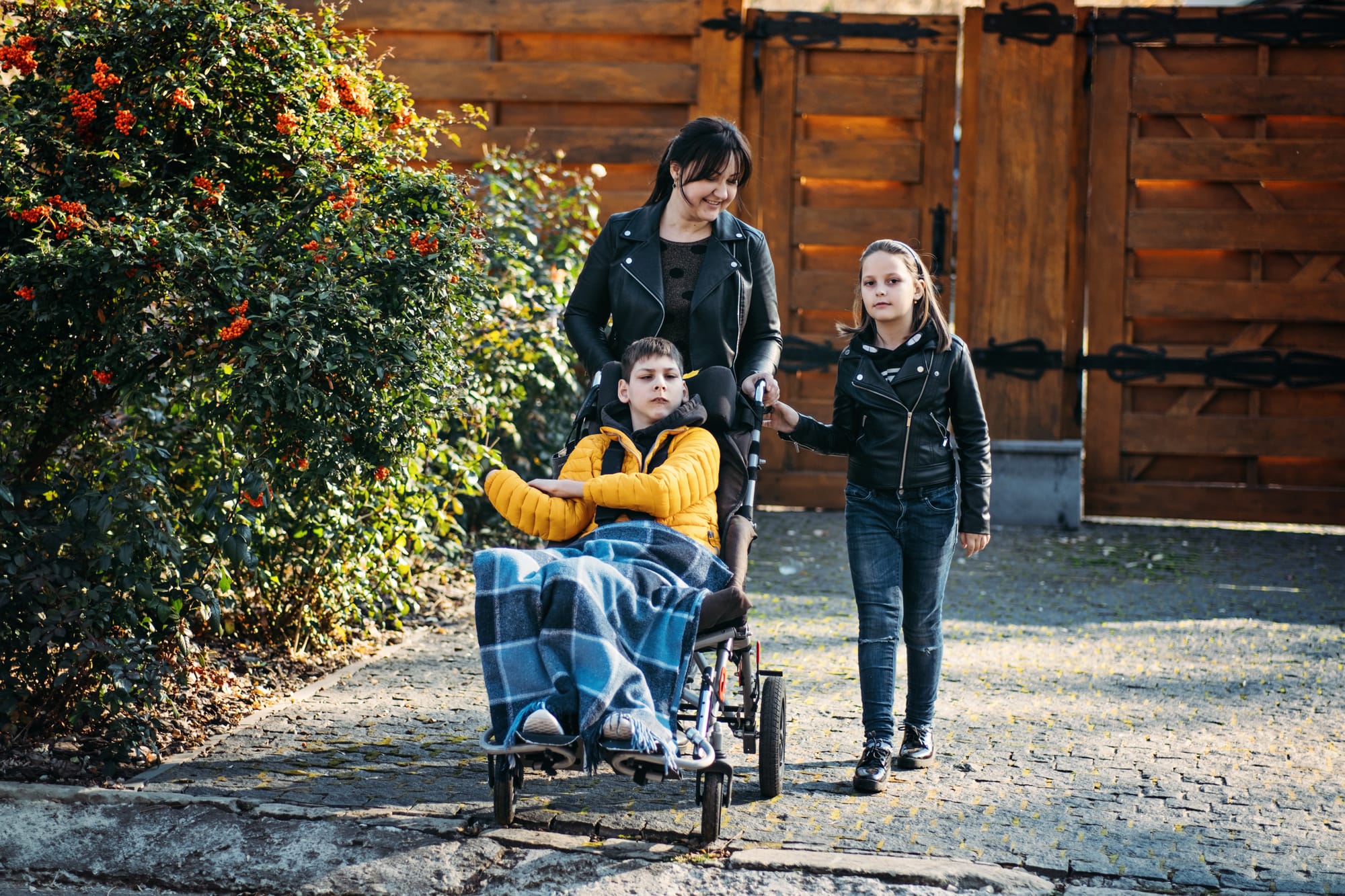 DOPRINOS SOCIJALNE SKRBI OSTVARIVANJU DRUŠTVA JEDNAKIHMOGUĆNOSTI ZA OSOBE S INVALIDI TETOM