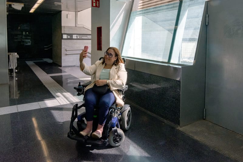 EKONOMSKI ČIMBENICI I NJIHOV UTJECAJ NA ŽIVOTNI STANDARD OSOBA S INVALIDITETOM U REPUBLICI HRVATSKOJ