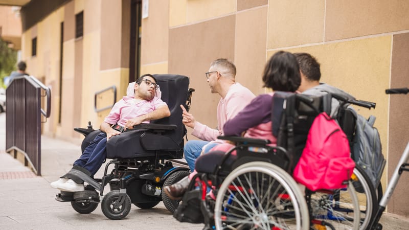 KOMUNIKA CIJSKA PODRŠKA OSOBAMA S AUTIZMOM