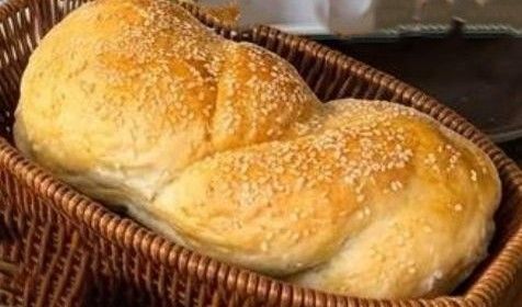 לחמניה שמונה