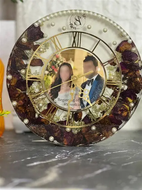 Wedding Photo Resin Wall Clock with Preserved Flowers ( 12- Inch ...