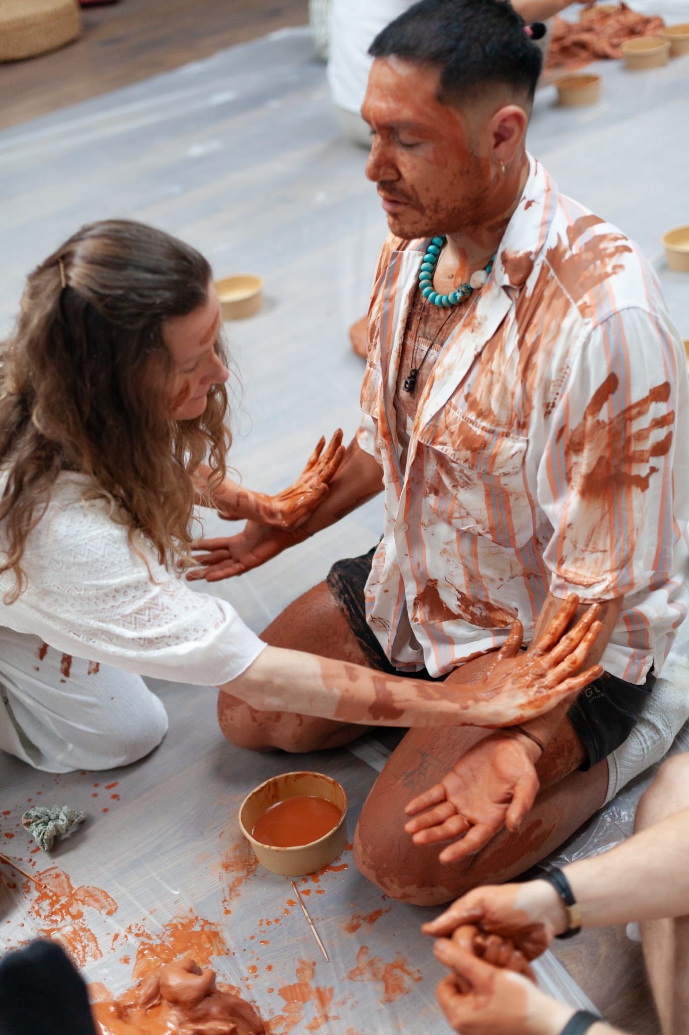 Workshop "J'incarne la Terre" à la retraite du festival Heart Fest de l'école The Human Expansion School dirigé par Nicholas Policarpio en Barcelona, 2024