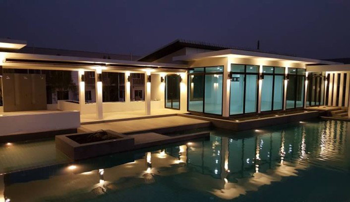 CLUB HOUSE (Rangsit - Ratchaphruek)