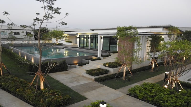 CLUB HOUSE (Rangsit - Ratchaphruek)