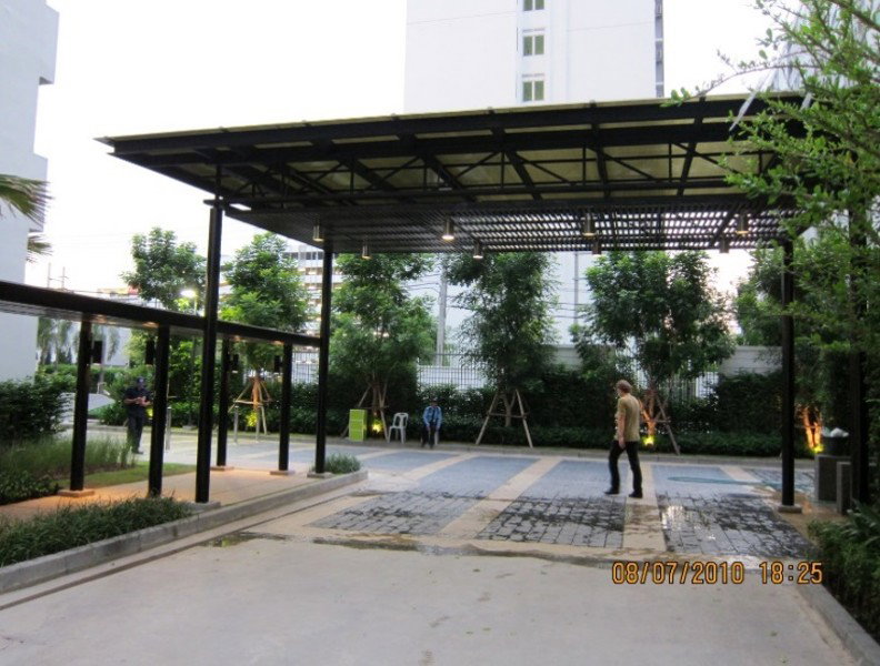 A-Space id condominium (Asoke)