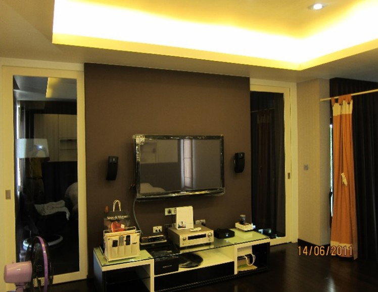 3 STORY HOUSE (Aree Samphan 3)