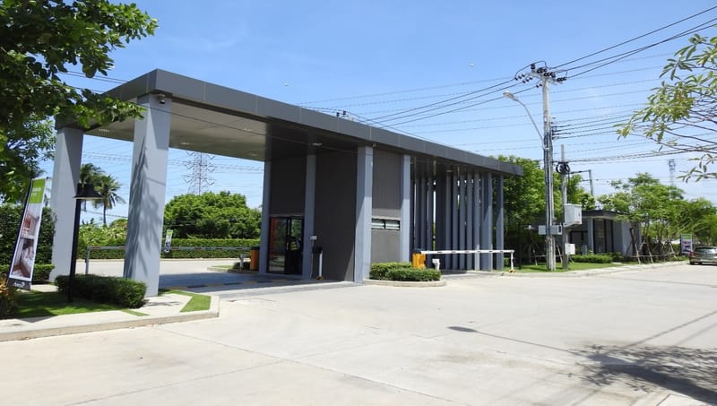 The Colour Premium (Bangna-Ring) Entrance Arch