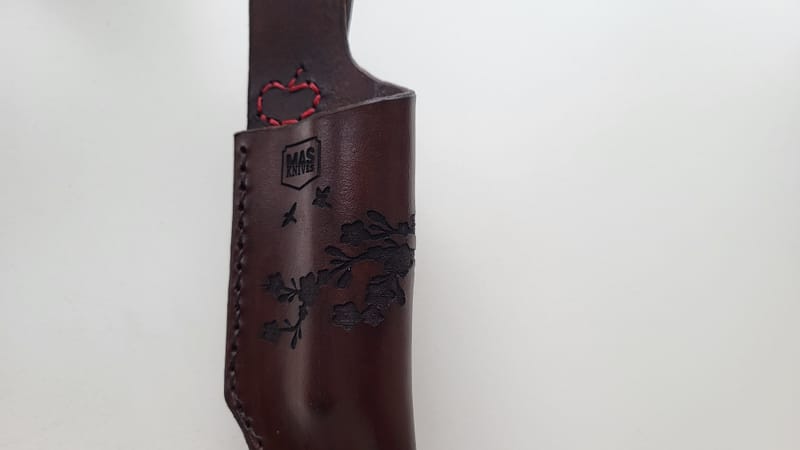 Puukko voor zijn 'Kers'