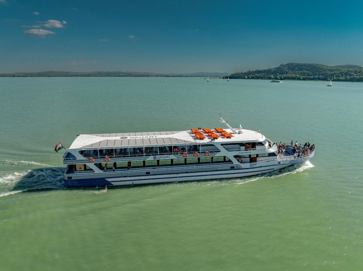 Révfülöpi hajózás 2026 - Menetrendi járatok és sétahajók