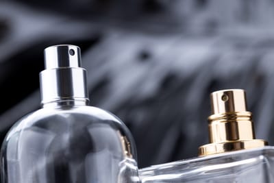 أهم 10 فوائد لاختيار عطر جنسي فيرومون للزوجين في السعودية والخليج