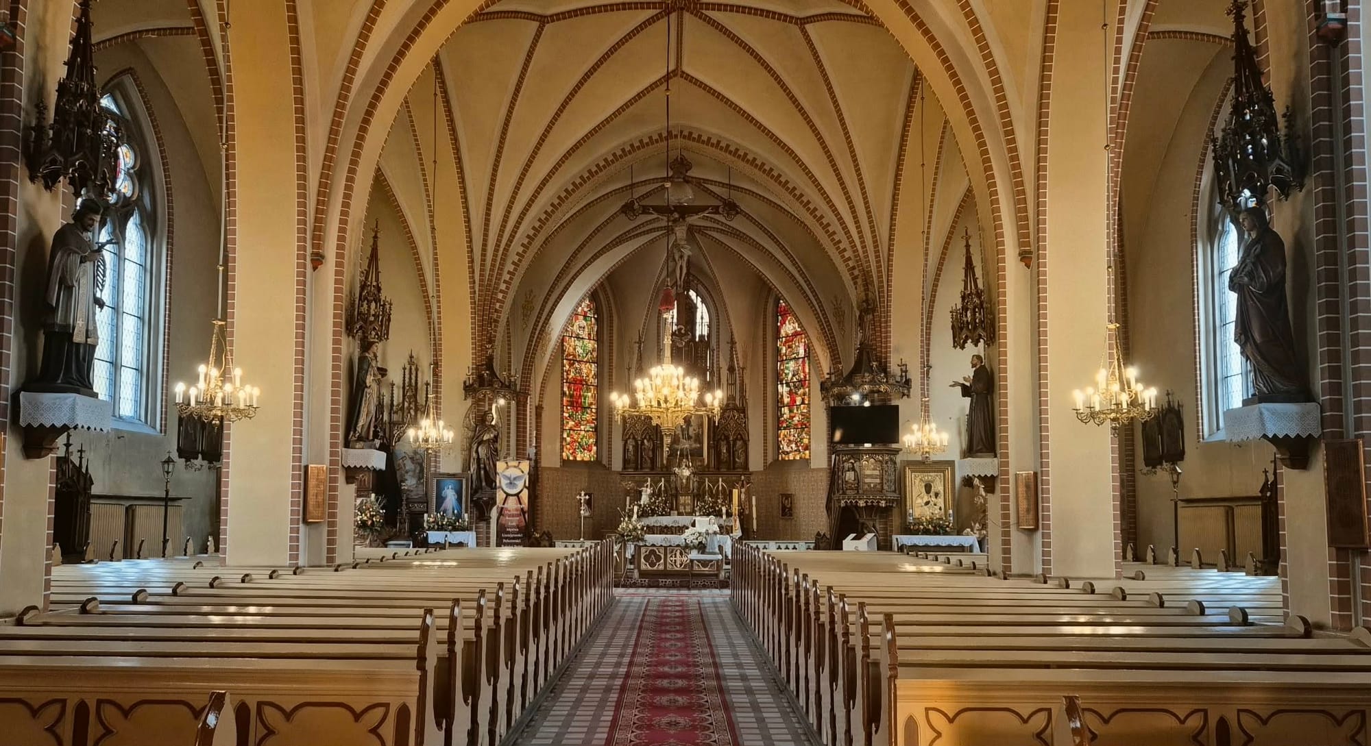 Widok nawy głównej