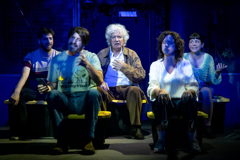 Une plante verte, verte, verte