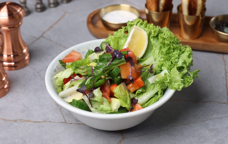 سلطة خضراء / green salad