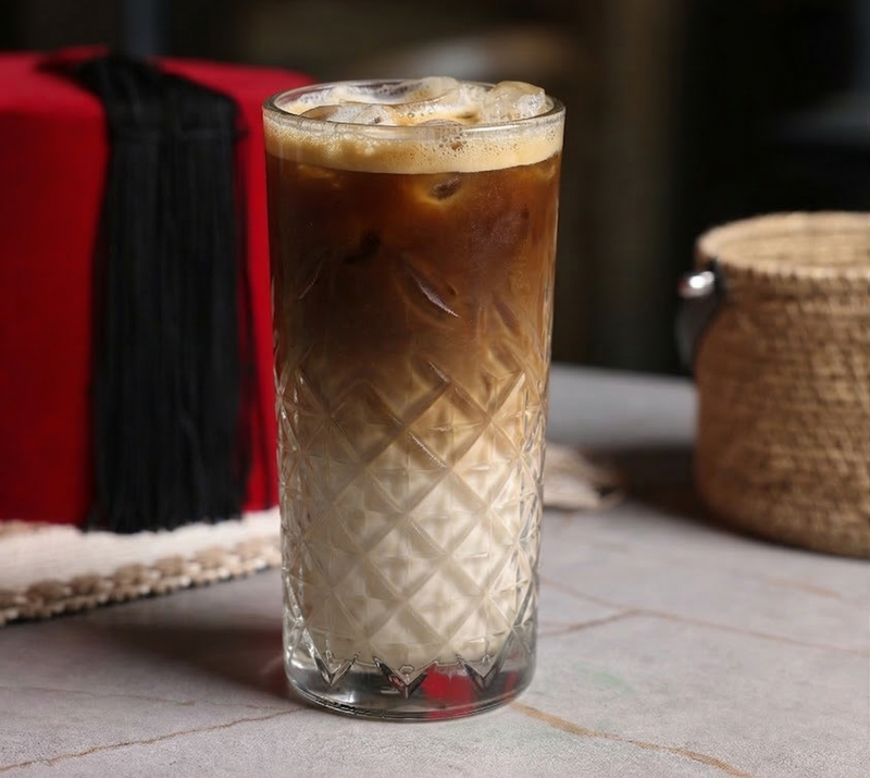 ايس شيكن وايت - Iced White Chocolate