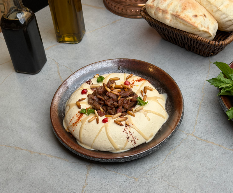 حمص لحمة / Hummus with Meat