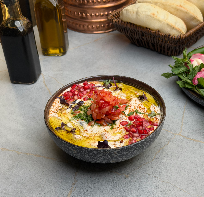 حمص بالطحينية / Hummus with tahini