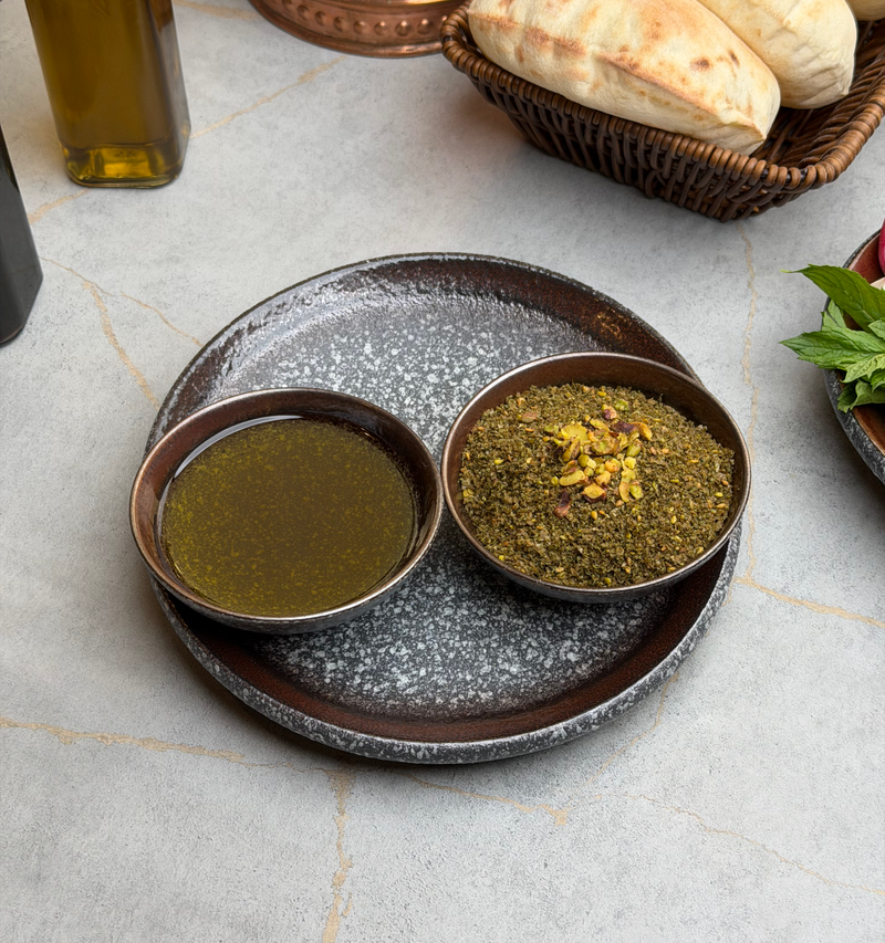 زيت و زعتر / oil and thyme