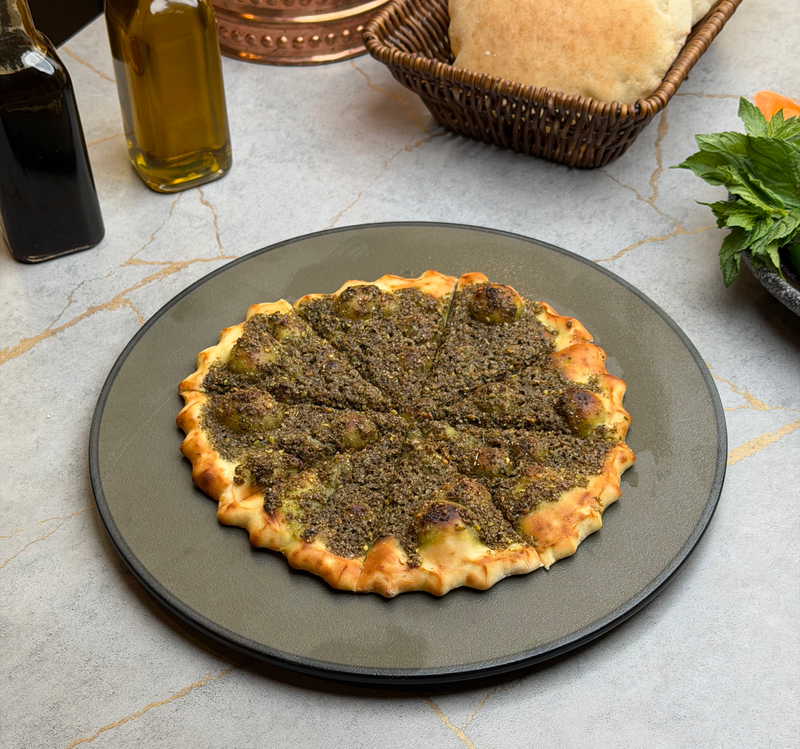 منقوشة زعتر / Zaatar manakish