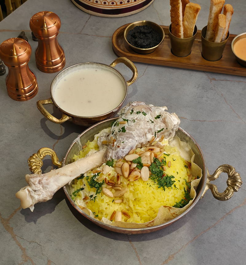 منسف أردني بالموزة - Jordanian Mansaf with Lamb Shank ( يوم الجمعة )