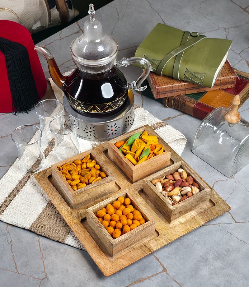 ابريق شاي مع مكسرات | Teapot with Nuts