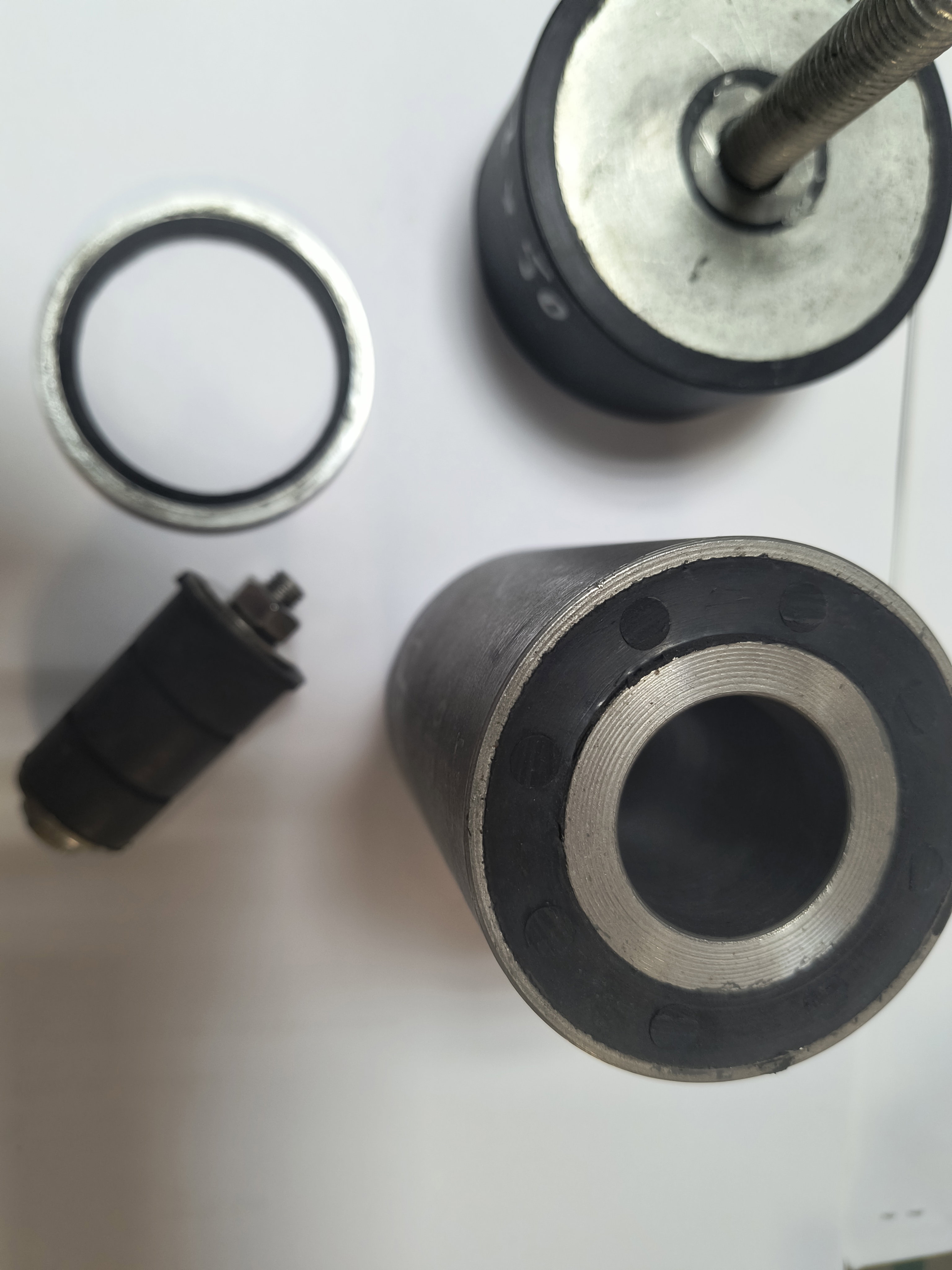 Rubber-metal parts