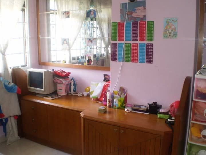 1st Unit, Woodlands Singapore 5rm unit... 2009-2025