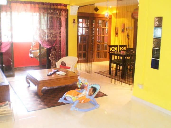 1st Unit, Woodlands Singapore 5rm unit... 2009-2025