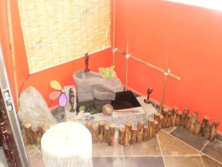 1st Unit, Woodlands Singapore 5rm unit... 2009-2025