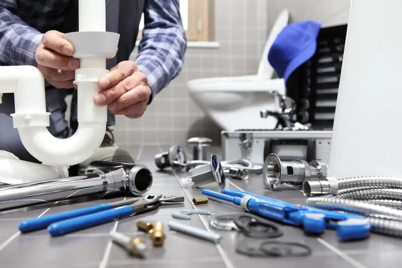 Csőtörés javítás Debrecenben – mit tegyen, amíg megérkezik a vízszerelő?