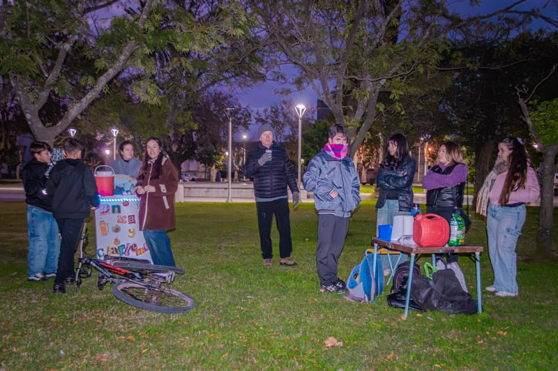Evangelismo en la Plaza Dardo Rocha