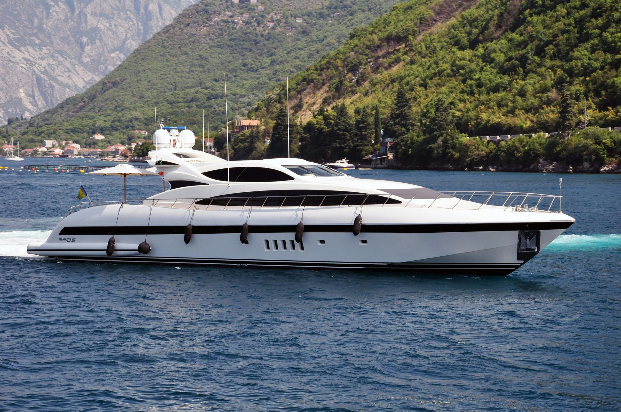 Dolce Vita 92 | Italian Luxury Motor Yacht