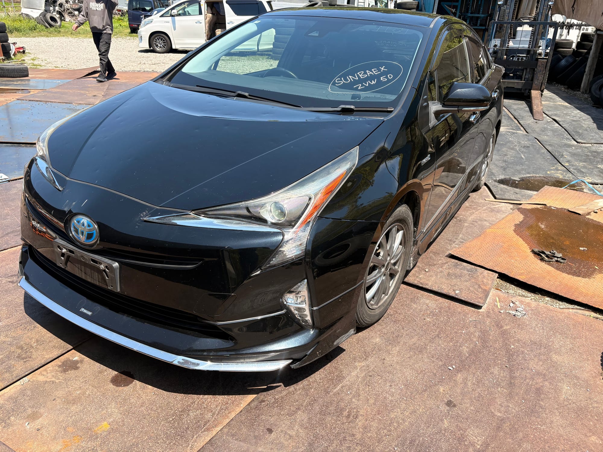 TOYOTA PRIUS ZUW50 -GRADE 3,5