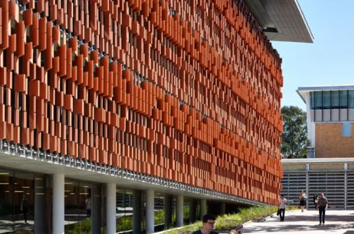 University of Brisbane - Terracotta-shading (Architectuur.nl)