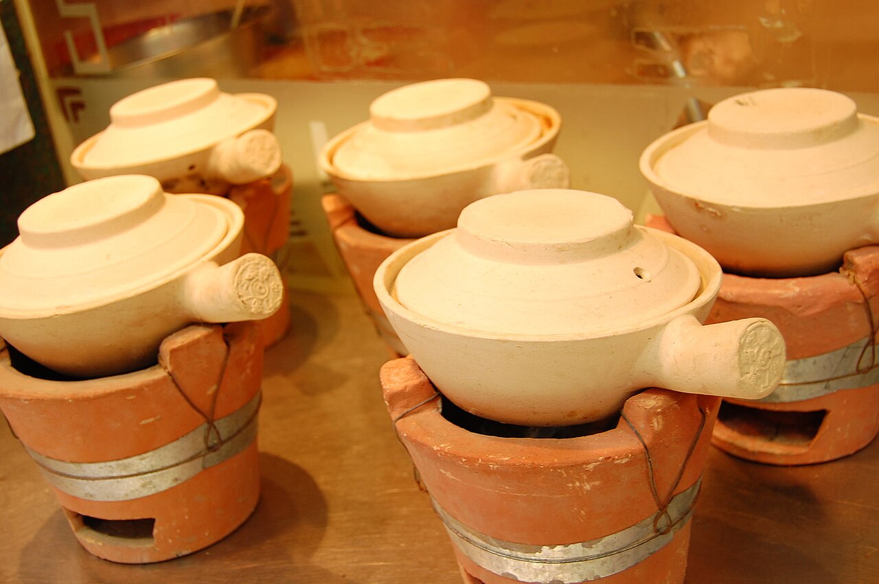 Chinese claypots used in cooking food or medicine (Wikipedia)